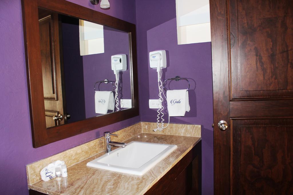 Gala Hotel 4*